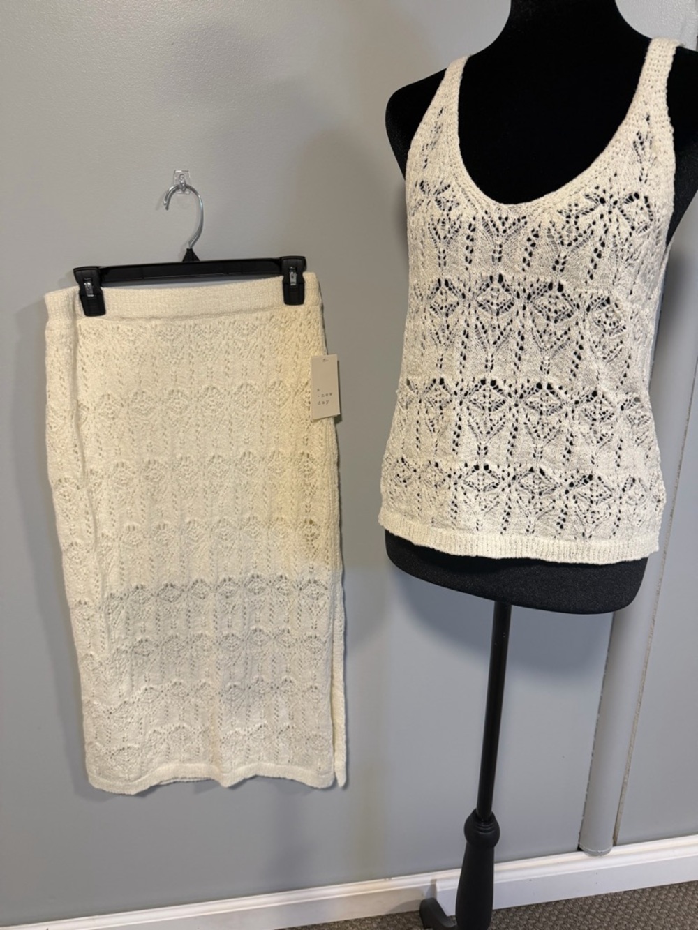 A New Day Cream Crochet Knit Tank & Midi Skirt Set Size Medium NWT Beachy